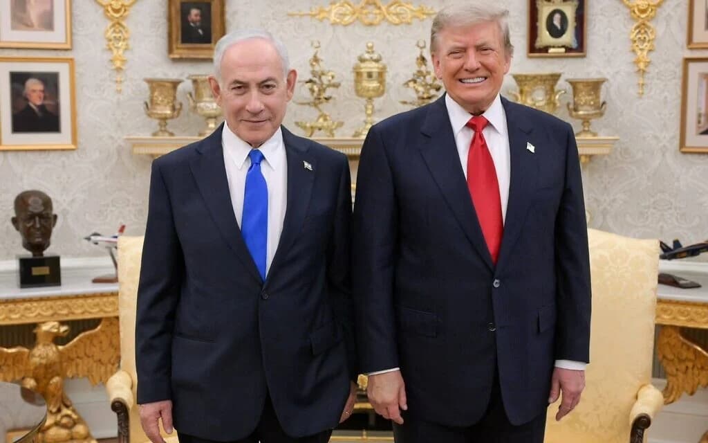 Prime Minister Benjamin Netanyahu and US President Donald Trump meet in the Oval Office